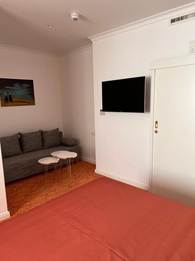 Art Hotel House One บาเดน-บาเดน ภายนอก รูปภาพ