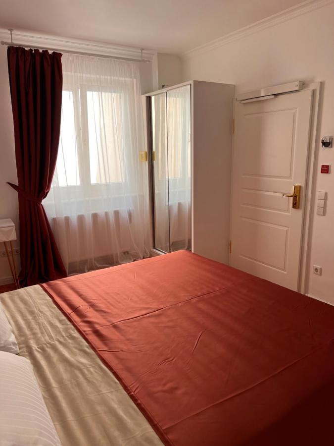 Art Hotel House One บาเดน-บาเดน ภายนอก รูปภาพ