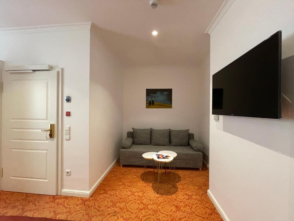 Art Hotel House One บาเดน-บาเดน ภายนอก รูปภาพ