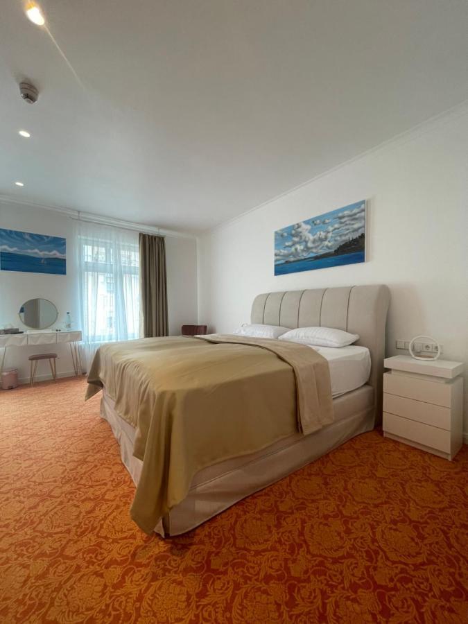 Art Hotel House One บาเดน-บาเดน ภายนอก รูปภาพ