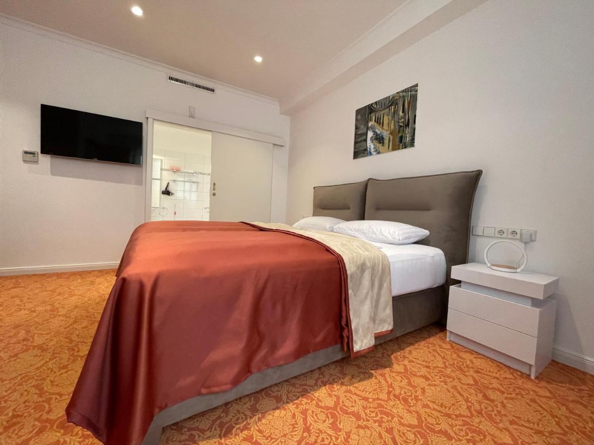 Art Hotel House One บาเดน-บาเดน ภายนอก รูปภาพ