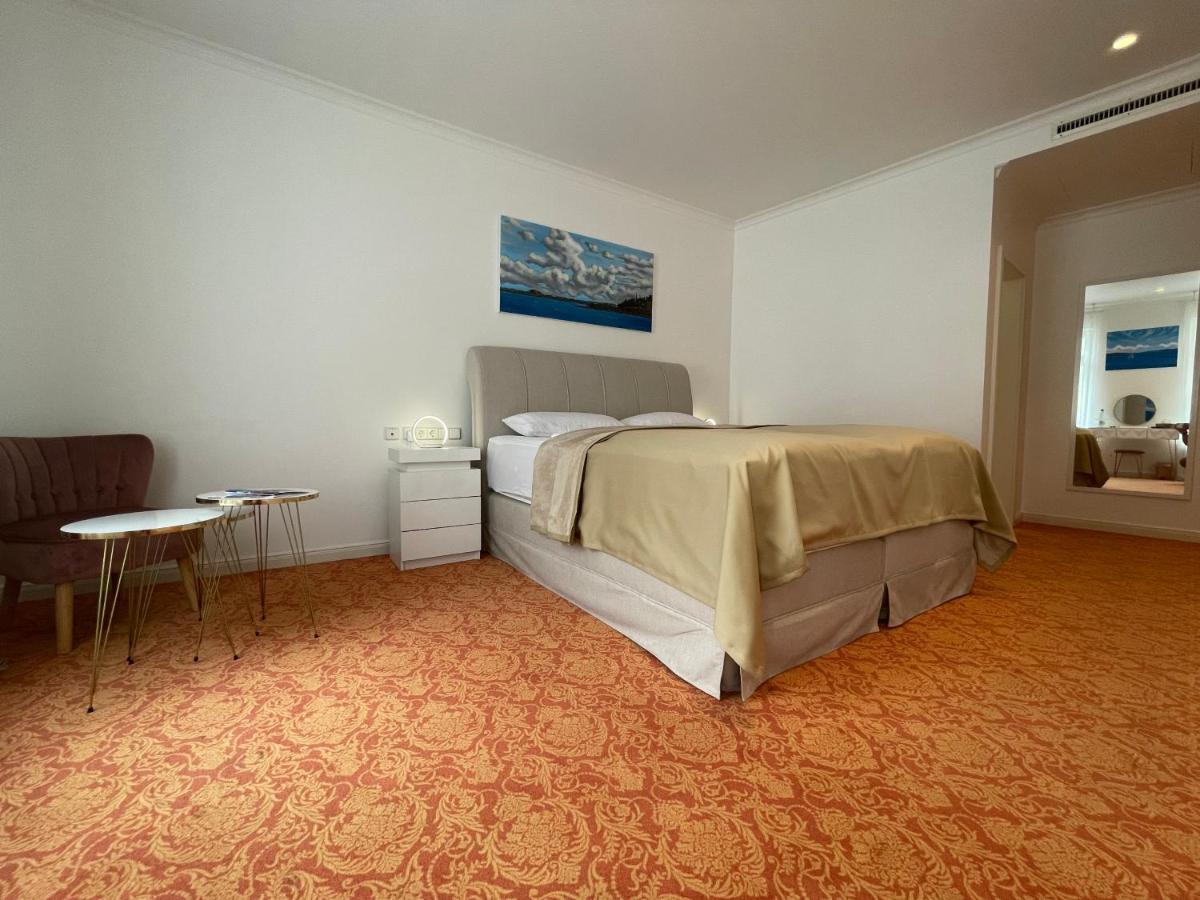 Art Hotel House One บาเดน-บาเดน ภายนอก รูปภาพ